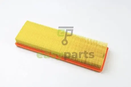 Фільтр повітряний Trafic/Vivaro 1.9dCi 01- CLEAN FILTERS MA1144