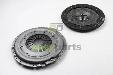 Комплект зчеплення VW Caddy III/IV/T5/T6 1.6TDI/1.9TDI/2.0TDI 03- (+вижимний) (d=228mm) z=28 Valeo 826729