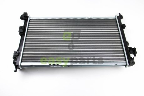 Радиатор охлаждения двигателя Combo 1.3 CDTi 04> (+/- AC) BSG BSG 65-520-010