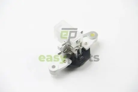 Регулятор генератора MB/VAG 14V (28mm) HELLA 5DR004241-131