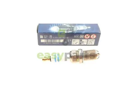 Свічка запалювання VW Touareg 4.2 V8 02-06 BOSCH 0 242 235 715