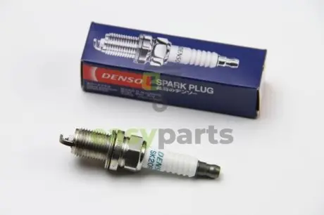 Свічка запалювання Toyota DENSO SK20R11