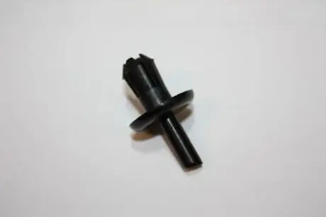 Клин розжимн. універс. 6 mm Fiat Mercedes Opel DELLO / AUTOMEGA 100076010