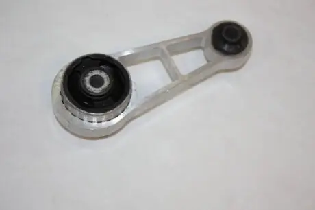 Опора двигуна Renault Clio II 1.9D 09.98-05.05 DELLO / AUTOMEGA 130074810