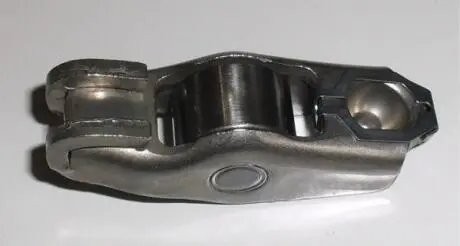 Коромисло Nissan X-Trail/ Opel Vivaro/ Renault Espace IV, Grand Scenic, Koleos, Laguna II, III, Megane II, Scenic II, Trafic II, Vel Satis 2.0dCi/2.0CDTI 05- FRECCIA RA06-940
