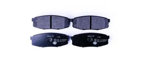 Гальмівні колодки дискові зад. Toyota Land Cruiser 4.5 D-4D/4.7 VVTi 01 07- HELLA 8DB 355 013-771