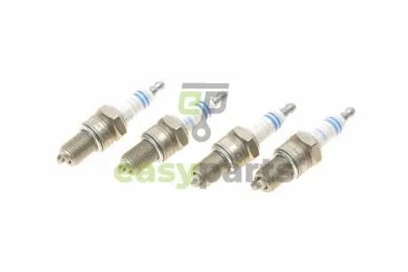 Свічка запалювання (к-кт 4шт) VW T4/T3/Passat/LT (28-35)/Golf II/III/Caddy 0.9-2.5 65- BOSCH 0242235909
