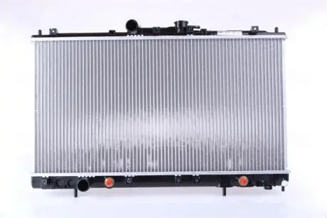 Радіатор охолоджування NISSENS 62869A
