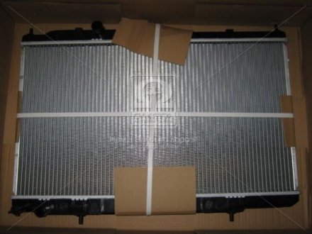 Радіатор системи охолодження NISSENS 68751 (фото 1)