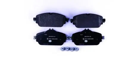 Гальмівні колодки дискові перед. MERCEDES C W205 13- E W213 16- HELLA 8DB 355 021-551