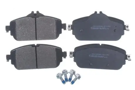 Гальмівні колодки дискові перед. MERCEDES C W205 13- E W213 16- Denckermann B111383