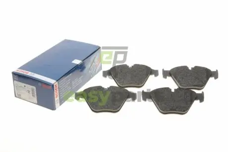 Колодки гальмівні (передні) BMW 3 (E90) 07-13/5 (E60/E61)/6 (E63/E64) 03-10/7 (E65/E66/E67) 01-08 BOSCH 0 986 495 082