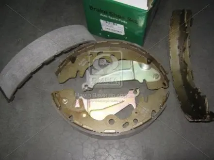 Колодка торм. барабан. HYUNDAI STAREX 97-01 PARTS-MALL PLA-031