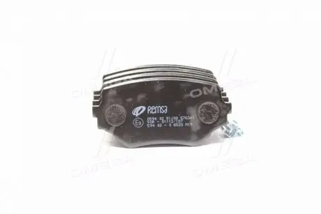 Гальмівні колодки дискові перед. Suzuki Vitara, Grand Vitara 1.9 D-2.7 12.94-09.05 REMSA 0594.02