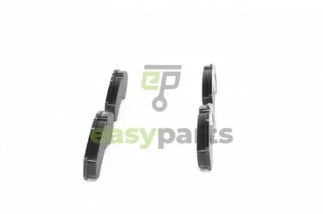 Колодки гальмівні (передні) Iveco Daily III 99-06 BOSCH 0 986 424 833