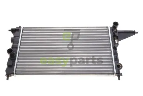 Радіатор охолодження Opel Vectra A 1.4-1.6i 88-95 NRF 58775