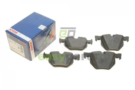Комплект гальмівних колодок з 4 шт. дисків BOSCH 0986494862 (фото 1)