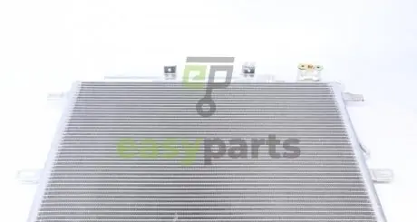 Радіатор кондиціонера MB E-class (W211) 1.8-5.5 02- NRF 35517