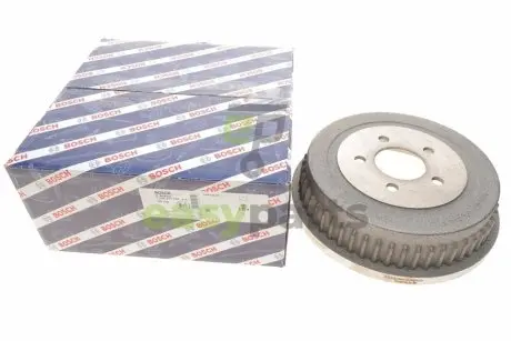 Барабан гальмівний (задній) Chrysler Grand Voyager III 95-01 (250x69) BOSCH 0986477185