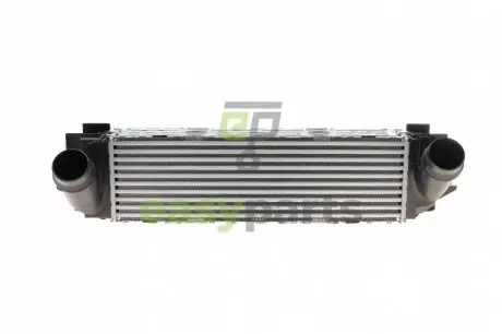 Радіатор інтеркулера BMW X3/X4 2.0d/2.0i 10-18 Valeo 818252