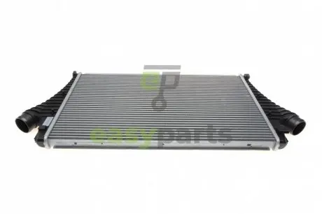 Радіатор інтеркулера Opel Vectra/Signum 2.0T/2.2DTI 02-08/Cadillac BLS 2.0T 06- NRF 30858