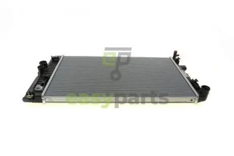 Радіатор охолодження MB Vito (W639) 03- (650x388x32mm) (для автомобілів з масляним радіатором) Valeo 701222