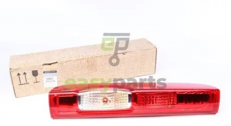 Фонарь задний Trafic/Vivaro 06-Л. RENAULT / DACIA 8200415250