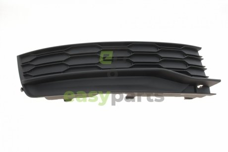 Вставка бампера (під протитуманку) VW Passat 15- (R) DPA 88071846002