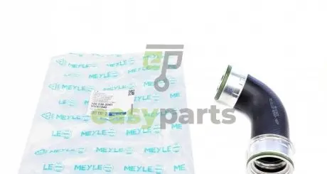 Патрубок системи охолодження (зверху) Audi A3/Seat Leon/Skoda Octavia/SuperB/VW Golf/Passat 2.0D 03- MEYLE 100 036 0041