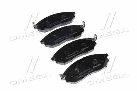 Гальмівні колодки пер. QX50/Q70/Q60/Navara/Qashqai/Murano/Pathfinder/Koleos 01- BREMBO P56058