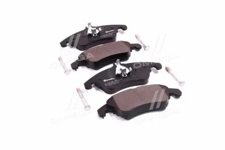 Гальмівні колодки пер. MB C/E-клас (W204/W212) 07- BREMBO P50069