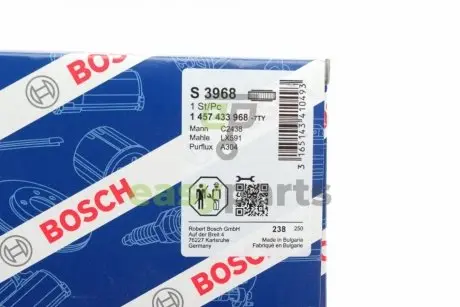 Фільтр повітряний Mitsubishi Galant 92-03/Pajero Pinin 99-05/Montero 1.8-2.0 i 96- BOSCH 1457433968