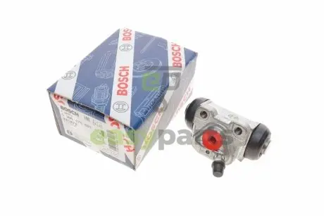 Циліндр гальмівний (задній) Toyota Avensis 97-03 (L) (d=20.64mm) BOSCH 0986475883