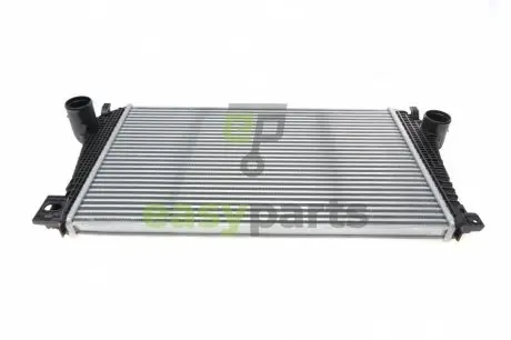 Радіатор інтеркулера VW Amarok 2.0TSI 10-16/2.0TDI10-/2.0BiTDI 10-12 NRF 309038