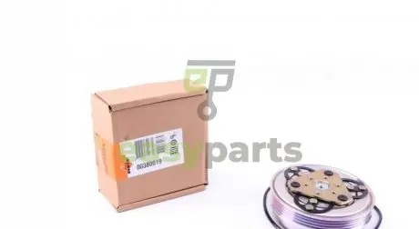 Шків компресора кондиціонера VW Passat/Audi A4/A6 96-05 NRF 380019