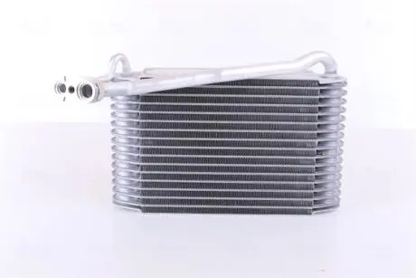 Випарник кондиціонера NISSENS 92143
