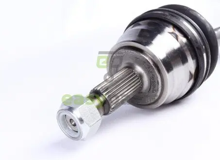Піввісь Renault Master 2.5dCi 03- (R) (28x39x1144) GSP 250249