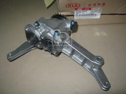 Масляна помпа Kia Sorento 2.5CRDi 02- Hyundai/Kia/Mobis 261004A012