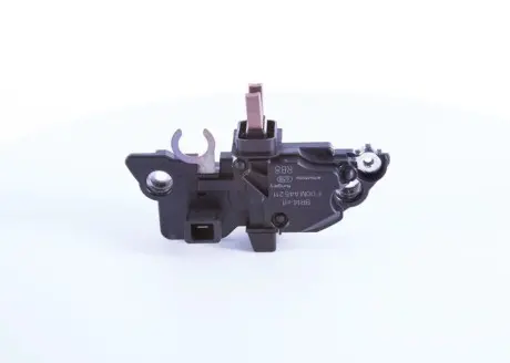 Регулятор генератора BOSCH F00MA45211 (фото 1)