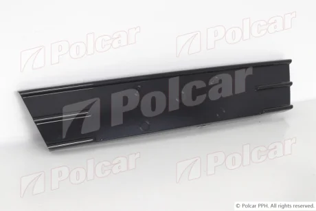 Решетка в бампер средняя Polcar 32X127