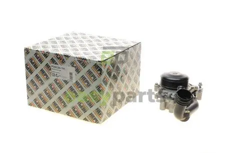 Помпа води MB C-class (W204/S204)/E-class (W212) 08-(з корпусом/упр.вакуум) HEPU P1613A-TH