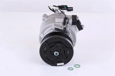 Компрессор кондиционера NISSENS 890666