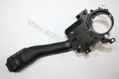 Переключатель поворотов VW Passat,Golf,Bora,Sharan 96-,Skoda Fabia,Octavia круиз DELLO / AUTOMEGA 3095305138L0J