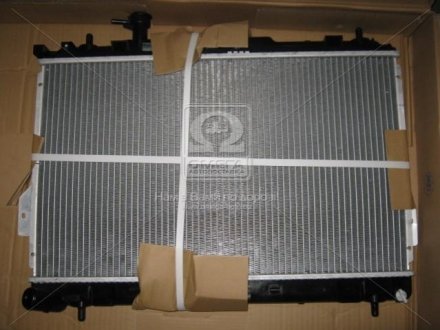 Радиатор охлаждения NISSENS 67481 (фото 1)