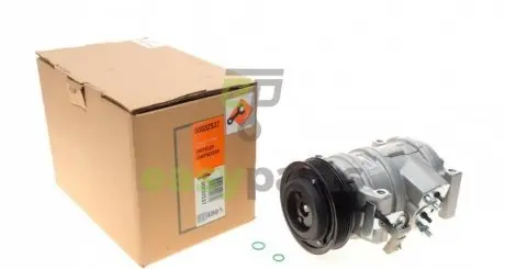 Компресор кондиціонера Chrysler Voyager 2.5/2.8CRD 00-08 NRF 32537