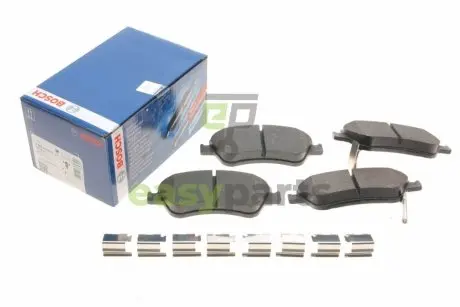 Колодки гальмівні (передні) Toyota Auris 06-12/Corolla 06-14 (з прижимною пластиною) BOSCH 0 986 494 638