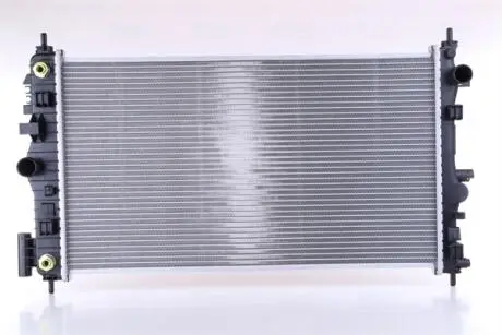 Радиатор охлаждения NISSENS 630715