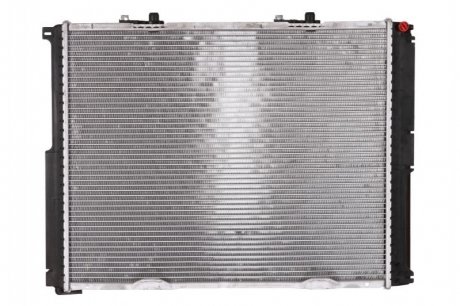 Радиатор, охлаждение двигателя NRF 53786 (фото 1)