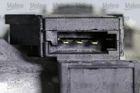 МОТОР СТЕКЛООЧИСТИТЕЛЯ ВЫ? ОПЕЛЬ Valeo 582641