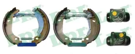 Комплект тормозных колодок LPR OEK495